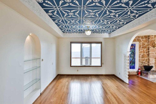 318 Mcmaster Boulevard West, Lethbridge, AB - Indoor Photo Showing Other Room