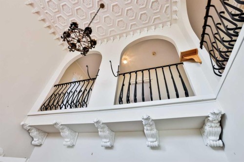 318 Mcmaster Boulevard West, Lethbridge, AB - Indoor Photo Showing Other Room