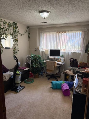 146 Mcgill Boulevard West, Lethbridge, AB 