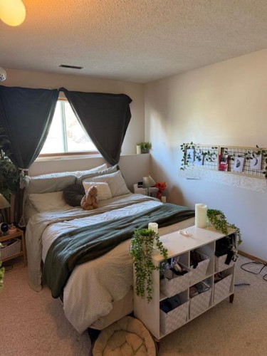 146 Mcgill Boulevard West, Lethbridge, AB 