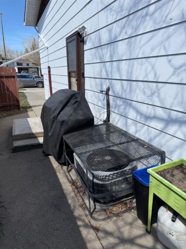 146 Mcgill Boulevard West, Lethbridge, AB 