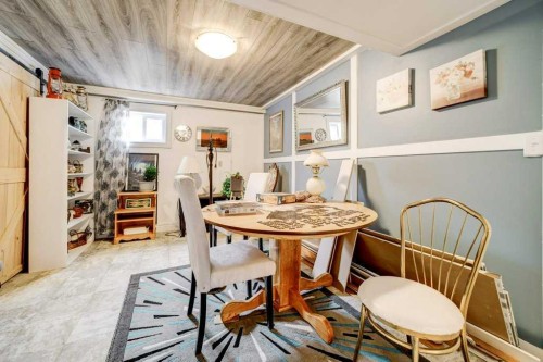 379N 300 E, Raymond, AB - Indoor Photo Showing Dining Room