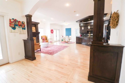 4 Heritage Point West, Lethbridge, AB - Indoor Photo Showing Other Room