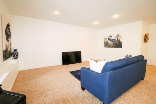 4 Heritage Point West, Lethbridge, AB - Indoor