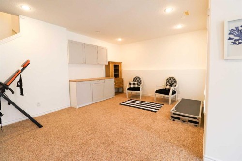 4 Heritage Point West, Lethbridge, AB - Indoor