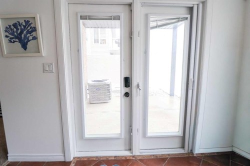 4 Heritage Point West, Lethbridge, AB - Indoor Photo Showing Other Room