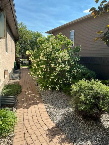91 Fairmont Point South, Lethbridge, AB - Outdoor With Deck Patio Veranda