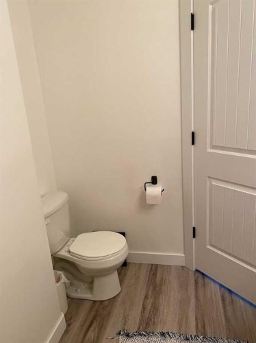 1988 Parkside Way, Coaldale, AB - Indoor Photo Showing Bathroom