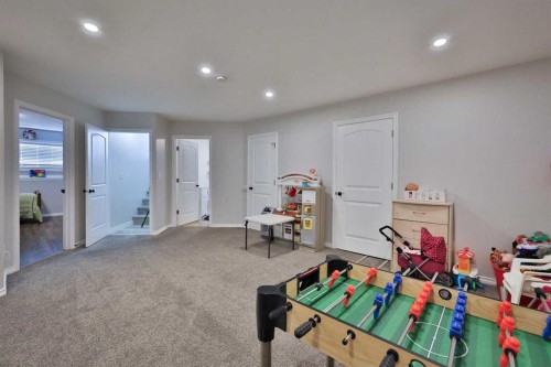 1988 Parkside Way, Coaldale, AB - Indoor Photo Showing Other Room