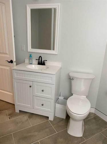 1988 Parkside Way, Coaldale, AB - Indoor Photo Showing Bathroom