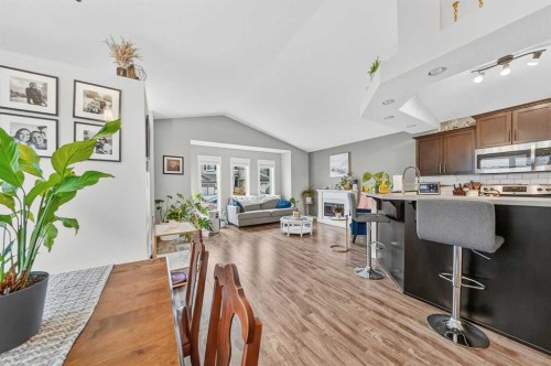 389 Moonlight Way West, Lethbridge, AB - Indoor Photo Showing Other Room