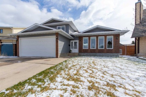 19 Beaverbrook Bay NORTH Lethbridge, AB T1H 5Z6
