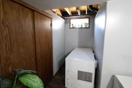 4726 57 Ave, Taber, AB - Indoor Photo Showing Other Room