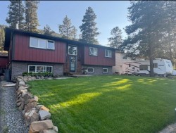 11814 17 Avenue Blairmore, AB T0K 0E0