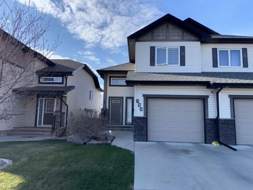 755 Silkstone Close West, Lethbridge, AB - Outdoor With Facade