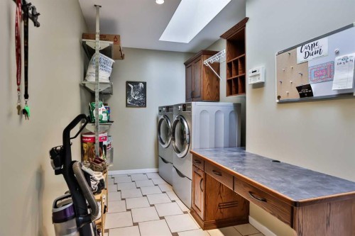 4 Rivermill Landing West, Lethbridge, AB - Indoor Photo Showing Laundry Room