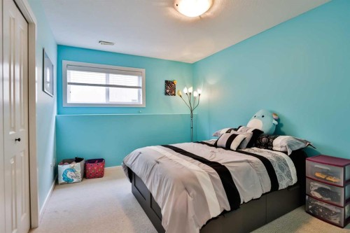 4 Rivermill Landing West, Lethbridge, AB - Indoor Photo Showing Bedroom