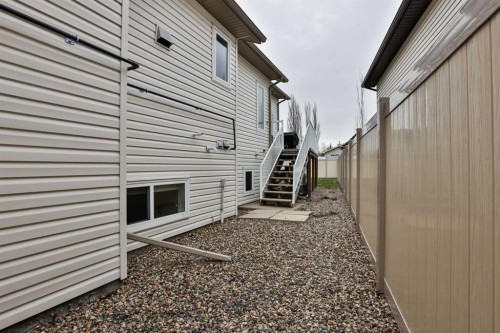 4 Rivermill Landing West, Lethbridge, AB - Outdoor With Exterior