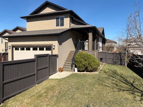 532 Sunridge Crescent West, Lethbridge, AB - Outdoor