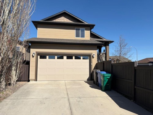 532 Sunridge Crescent West, Lethbridge, AB - Outdoor