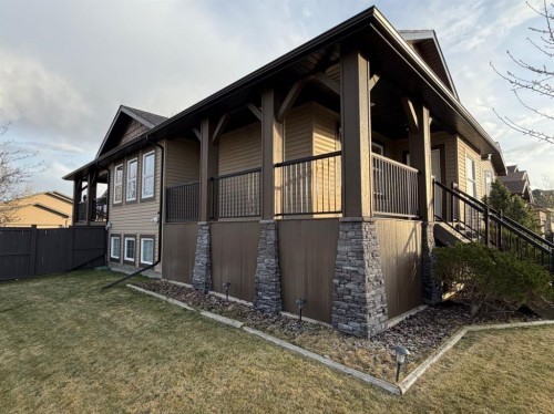 532 Sunridge Crescent West, Lethbridge, AB - Outdoor