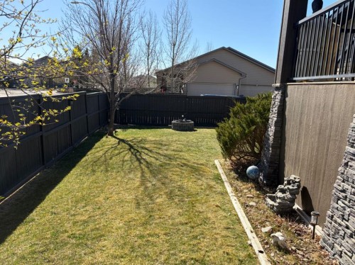 532 Sunridge Crescent West, Lethbridge, AB - Outdoor