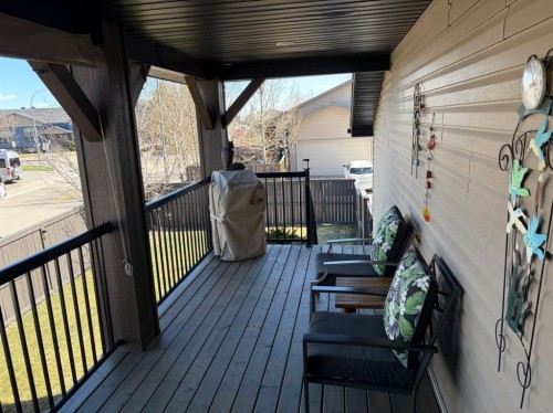 532 Sunridge Crescent West, Lethbridge, AB - Outdoor With Deck Patio Veranda With Exterior