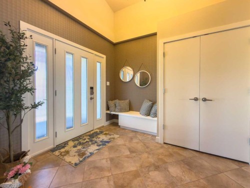 534 Canyon Cove West, Lethbridge, AB - Indoor Photo Showing Other Room