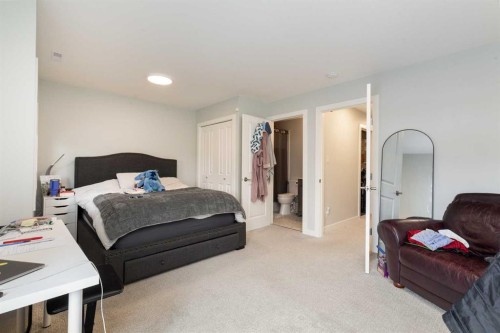 3-67 Aquitania Circle West, Lethbridge, AB - Indoor Photo Showing Bedroom