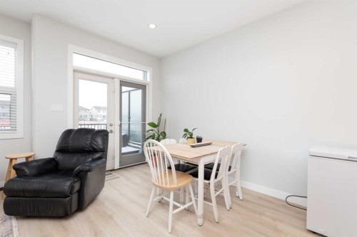 3-67 Aquitania Circle West, Lethbridge, AB - Indoor Photo Showing Dining Room