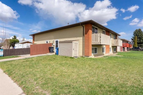 1-29 Meadowlark Boulevard NORTH Lethbridge, AB T1H 4R4