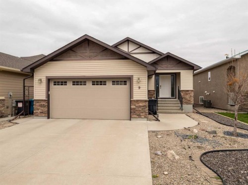 9 Sixmile Road SOUTH Lethbridge, AB T1K 5T9
