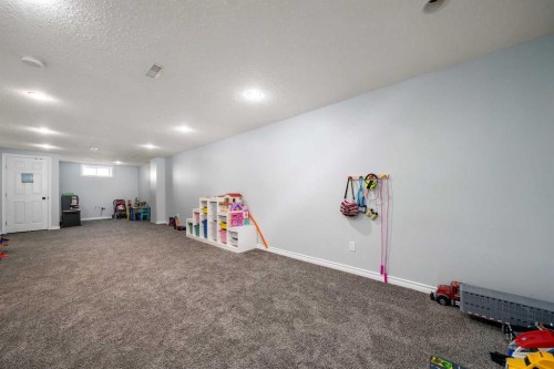 4821 56 Avenue, Taber, AB - Indoor