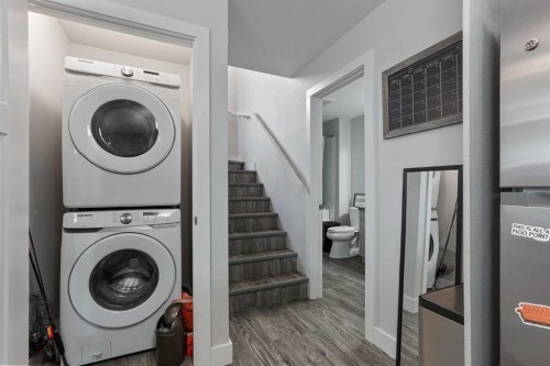 2 Miners Road West, Lethbridge, AB - Indoor Photo Showing Laundry Room