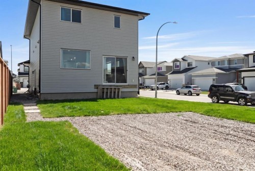 2 Miners Road West, Lethbridge, AB - Outdoor