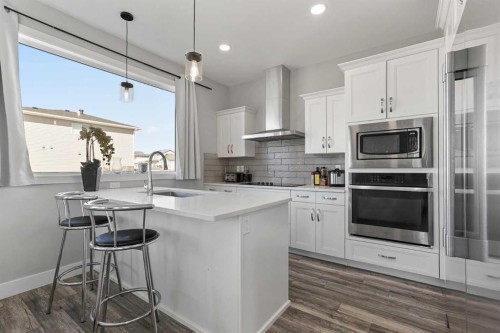 2 Miners Road West, Lethbridge, AB - Indoor Photo Showing Kitchen With Upgraded Kitchen