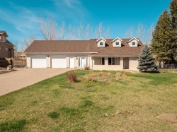 559 7A Avenue WEST Cardston, AB T0K 0K0