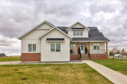 347 1 Avenue NORTH Magrath, AB T0K 1J0