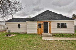 29 W 1 Avenue NORTHMagrath, AB T0K 1J0