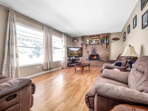 5502 45 Avenue, Taber, AB 