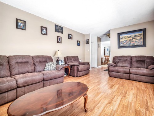 5502 45 Avenue, Taber, AB 