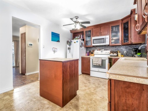 5502 45 Avenue, Taber, AB 