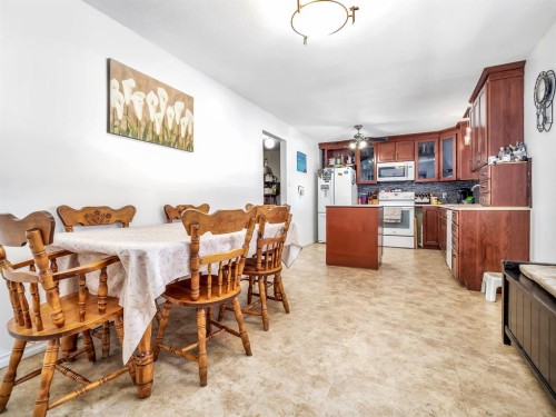 5502 45 Avenue, Taber, AB 