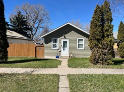 132 20 Street NORTH Lethbridge, AB T1H 3M5