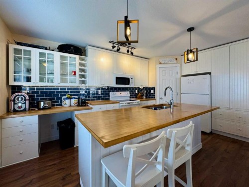 86 Riverstone Boulevard West, Lethbridge, AB - Indoor