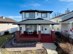 86 Riverstone Boulevard WESTLethbridge, AB T1K 7X5