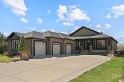 3048 40 Avenue SOUTHLethbridge, AB T1K 6Z9