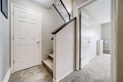 821 Silkstone Close West, Lethbridge, AB - Indoor Photo Showing Other Room