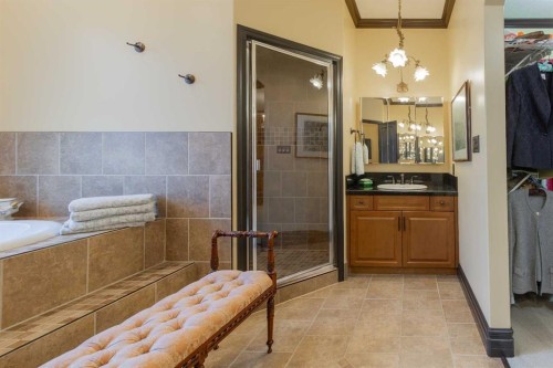 135 Garrison Drive, Fort Macleod, AB - Indoor Photo Showing Bathroom