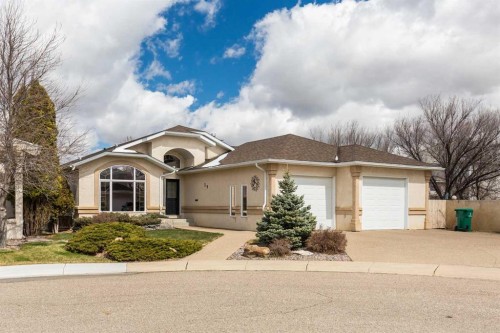 39 Fairmont Park Lane SOUTH Lethbridge, AB T1K 7H6